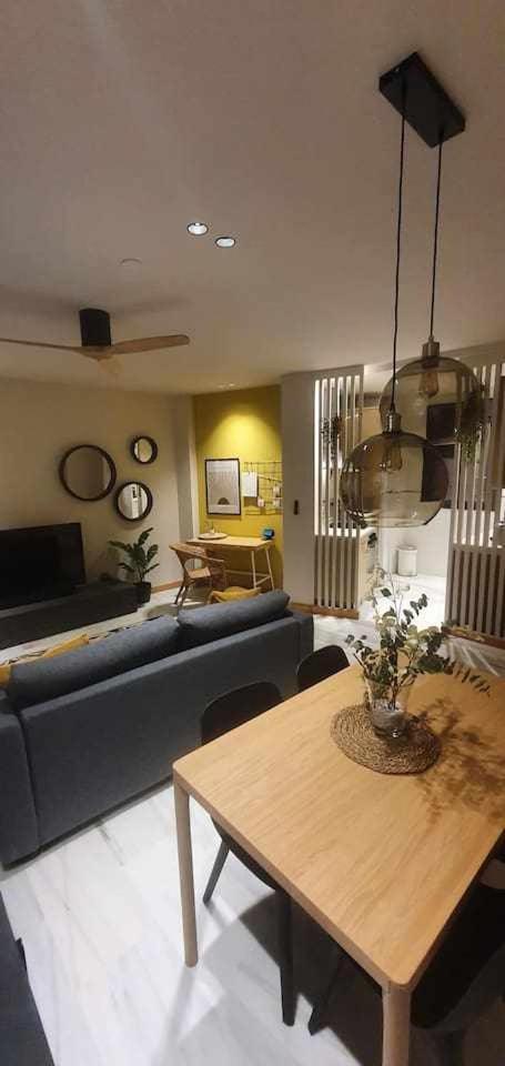 Apartamenticos Studio 98 Zaragoza Ngoại thất bức ảnh
